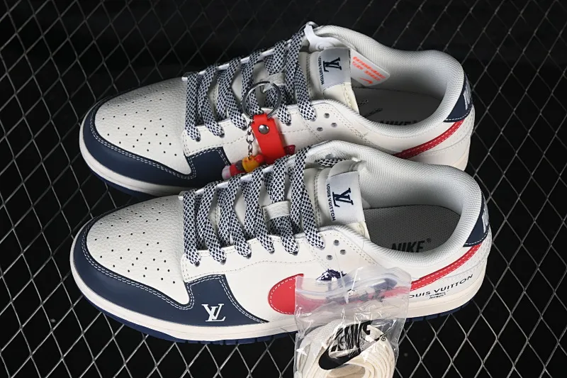 All Categories Nk SB Dunk Series Nk SB Dunk Low High-end Customized Low-top Shoes Nike SB Dunk Low LV Co-branded Year of the Horse Limited Edition Anniversary High-end Customized Low-top Casual Shoes JJ3508-563